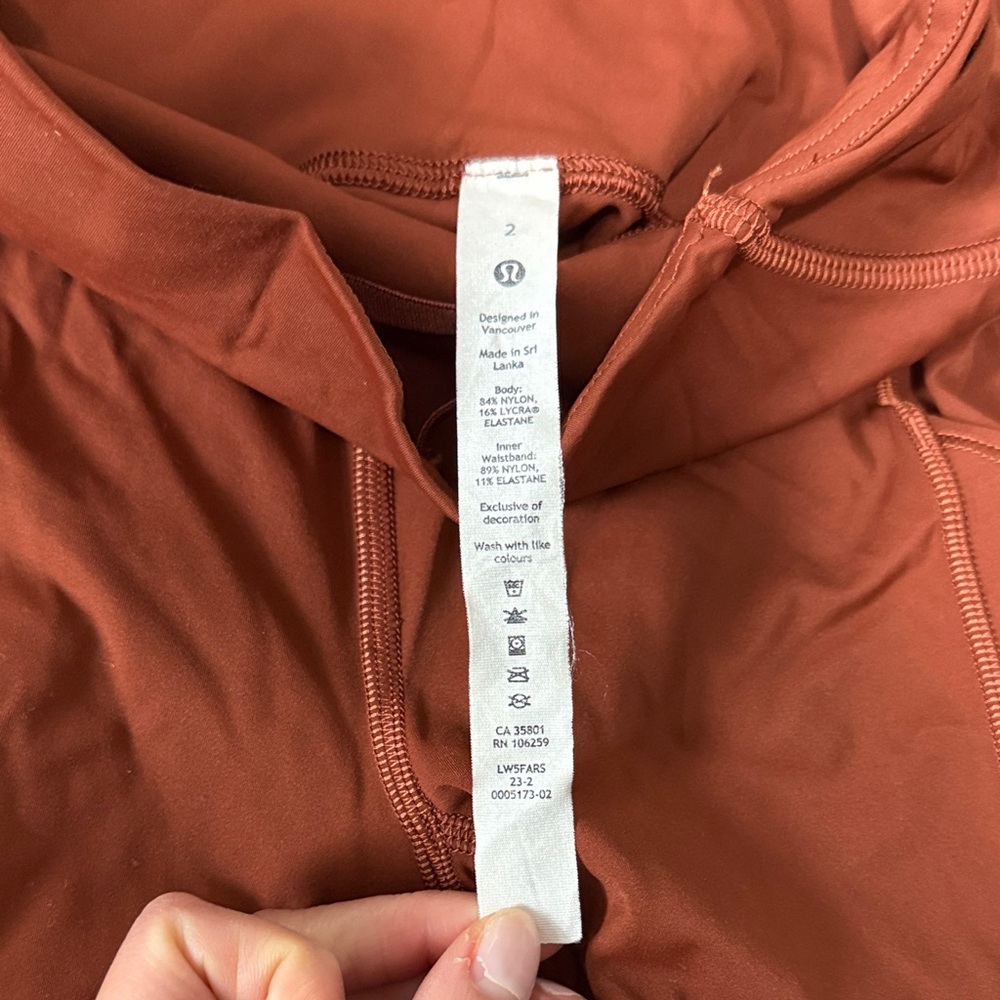 Lululemon Fast & Free High Rise Tights - Picture 5 of 6